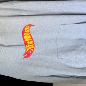 Hot mom's gray hoodie